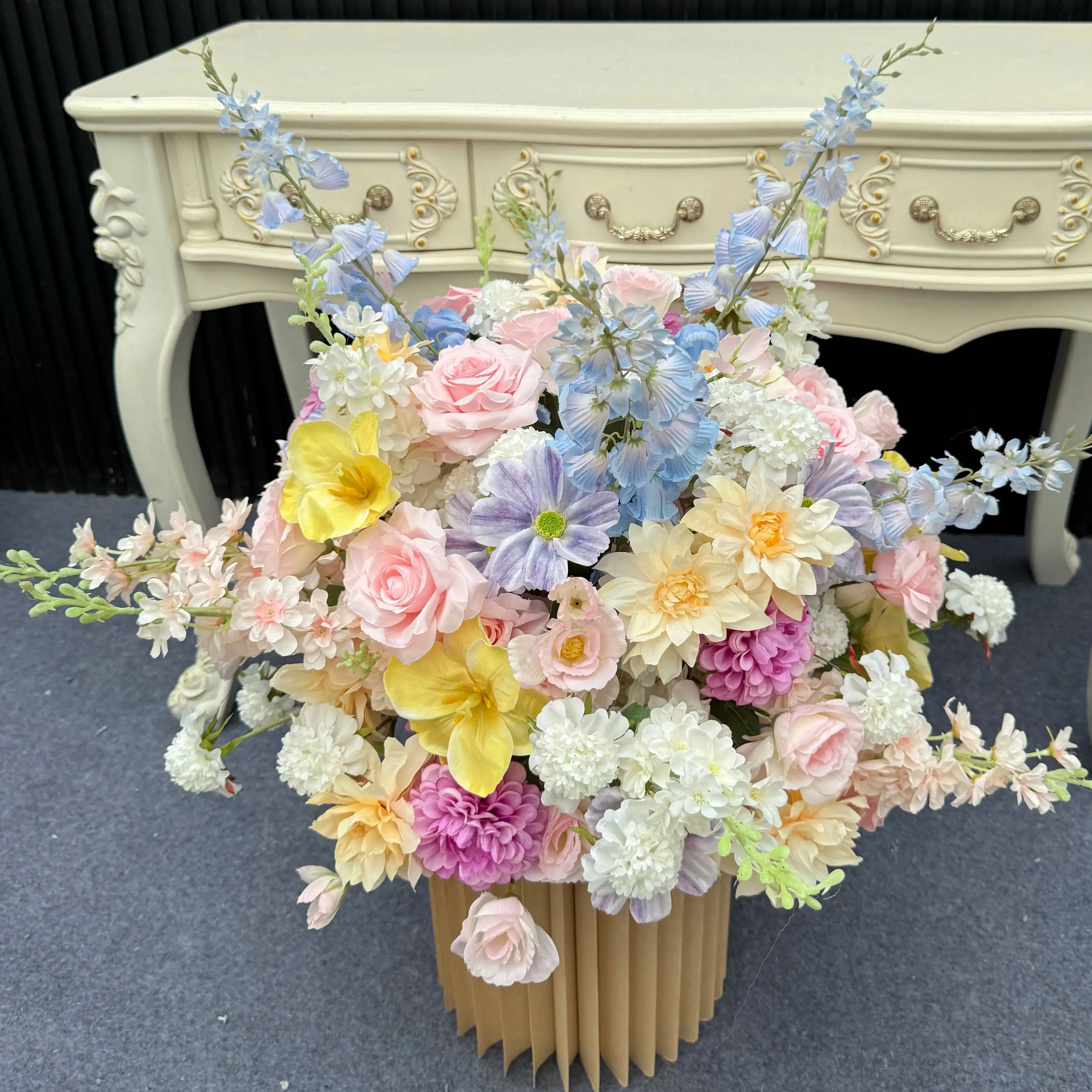 Customized Artificial Flower Ball Wedding Decoration Table Centerpiece Marriage Bouquet Road Lead Silk Floral Ball Display Props